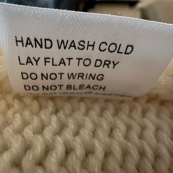 NWT Belldini Women's Black Label Cardigan Sweater -size Medium (cream) - Picture 7 of 12